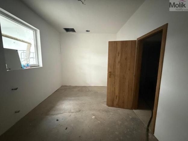 Pronájem skladu, Most, Lomená, 290 m2