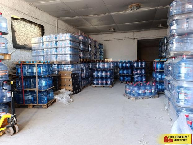 Pronájem kanceláře, Brno - Přízřenice, 291 m2