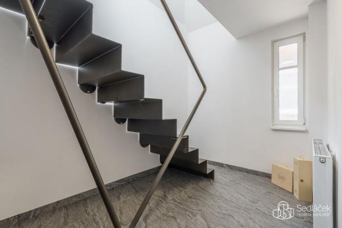 Prodej apartmánu, Krajková, 250 m2