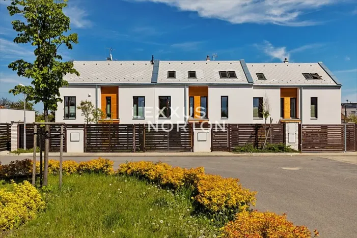 Prodej rodinného domu, Jinočany, Emy Destinové, 157 m2