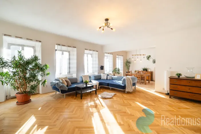 Prodej vícegeneračního domu, Trhové Sviny, Žižkovo náměstí, 340 m2