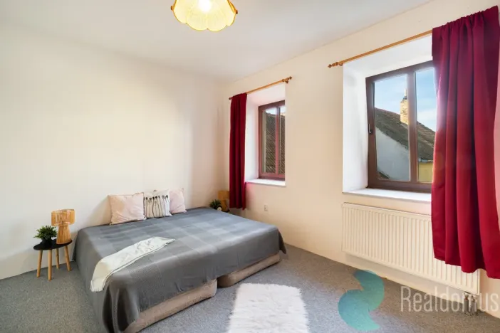 Prodej vícegeneračního domu, Trhové Sviny, Žižkovo náměstí, 340 m2