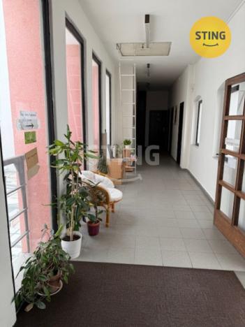 Pronájem kanceláře, Frýdek-Místek, Zámecké nám., 25 m2