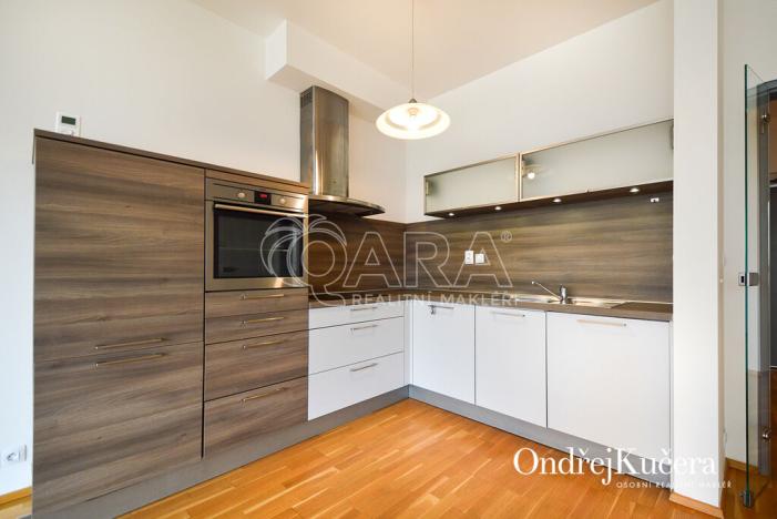 Pronájem bytu 2+kk, Praha - Vinohrady, Korunní, 69 m2