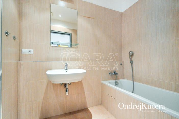 Pronájem bytu 2+kk, Praha - Vinohrady, Korunní, 69 m2