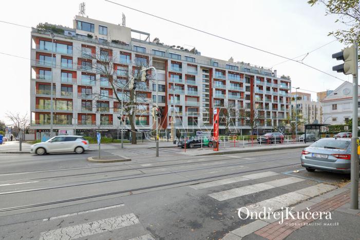 Pronájem bytu 2+kk, Praha - Vinohrady, Korunní, 69 m2