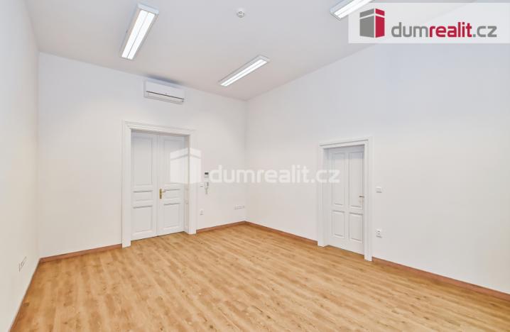 Pronájem kanceláře, Praha - Nové Město, Národní, 113 m2