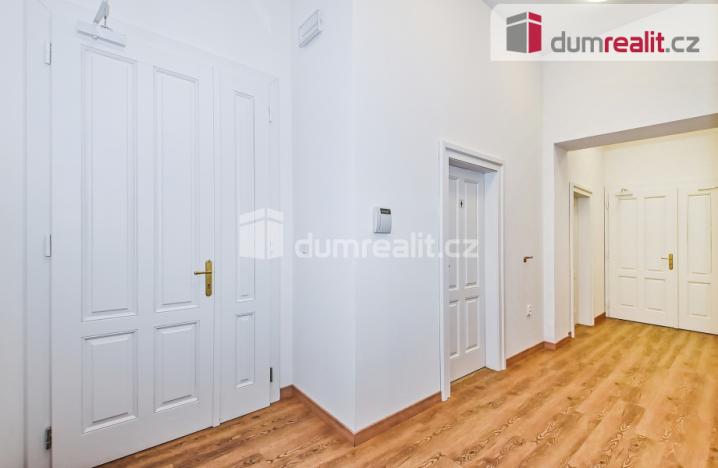 Pronájem kanceláře, Praha - Nové Město, Národní, 113 m2