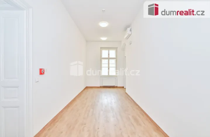 Pronájem kanceláře, Praha - Nové Město, Národní, 113 m2