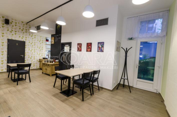 Pronájem restaurace, Praha - Čakovice, Theinova, 187 m2