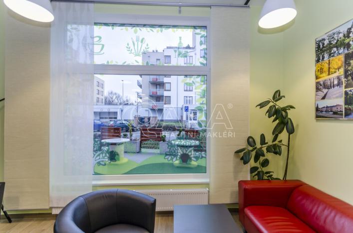 Pronájem restaurace, Praha - Čakovice, Theinova, 187 m2