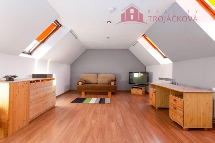 Prodej rodinného domu, Rožnov pod Radhoštěm, Na zahradách, 260 m2