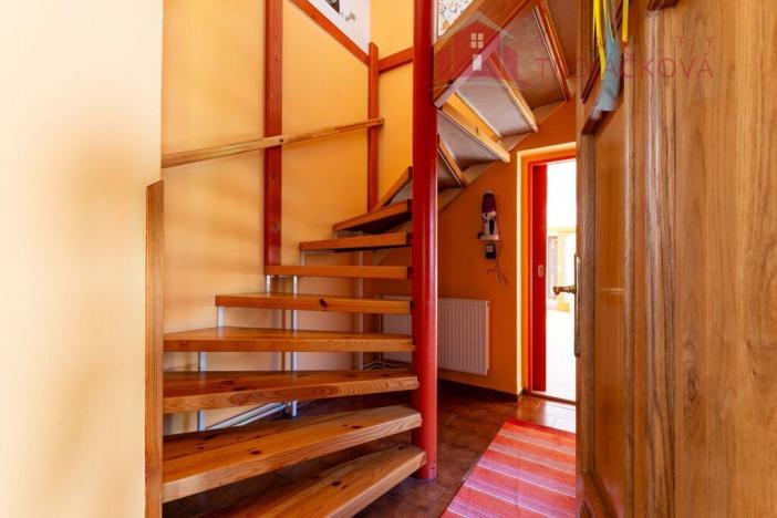 Prodej rodinného domu, Rožnov pod Radhoštěm, Na zahradách, 260 m2