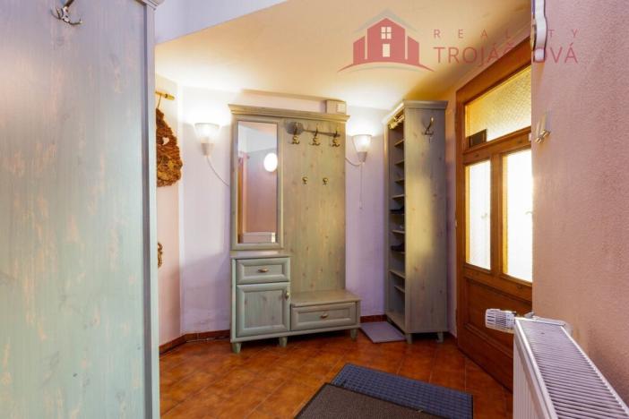 Prodej rodinného domu, Rožnov pod Radhoštěm, Na zahradách, 260 m2