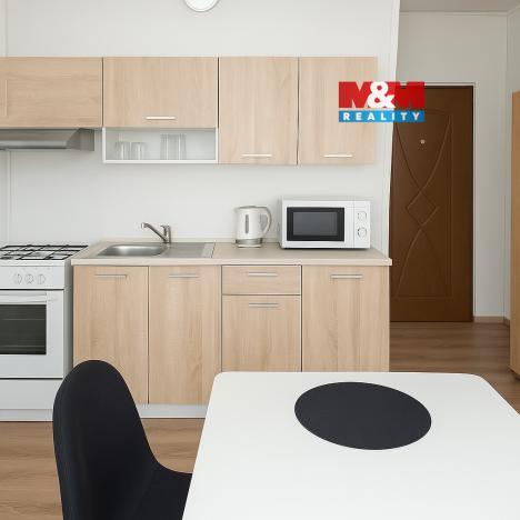 Pronájem bytu 1+1, Chomutov, Jirkovská, 35 m2