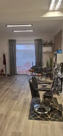 Pronájem obchodního prostoru, Třinec - Staré Město, 1. máje, 31 m2