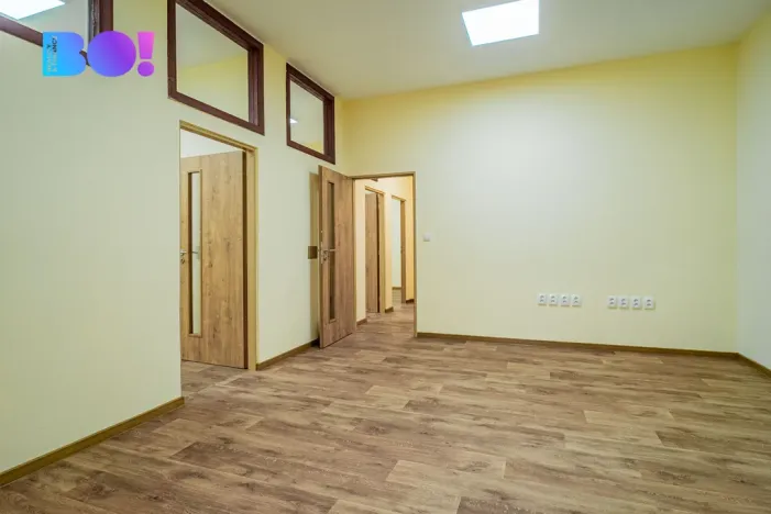 Pronájem kanceláře, Opava, 162 m2