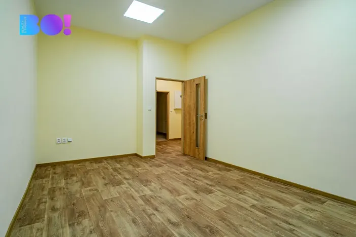 Pronájem kanceláře, Opava, 162 m2