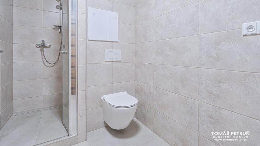 Pronájem bytu 2+kk, Hradec Králové - Nový Hradec Králové, Fričova, 35 m2