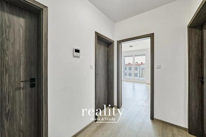 Pronájem bytu 2+kk, Znojmo, Tovární, 50 m2