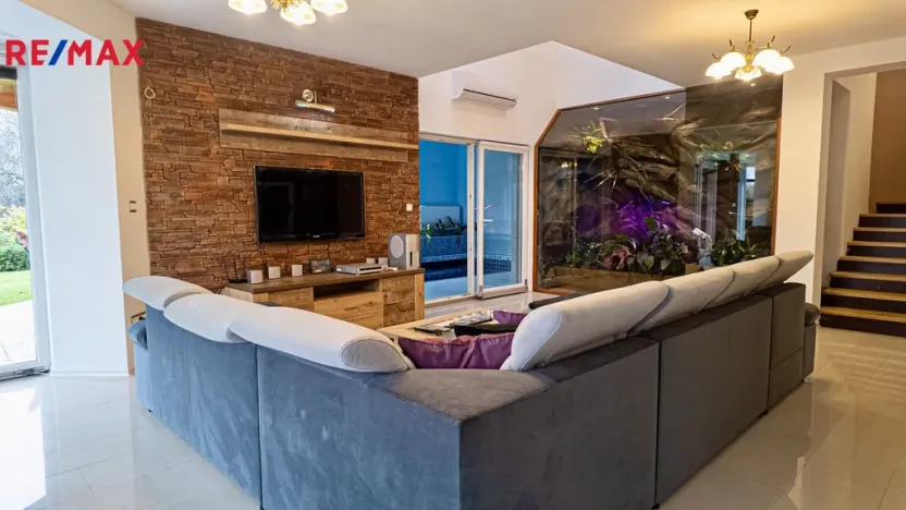 Pronájem rodinného domu, Pětihosty, 350 m2