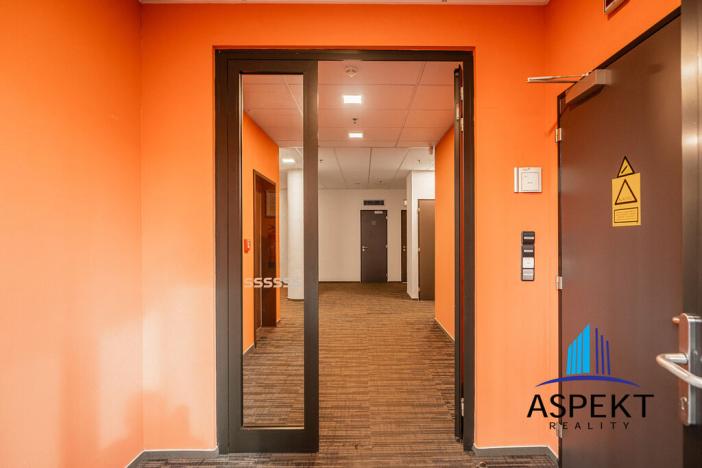 Pronájem kanceláře, Praha - Chodov, Líbalova, 30 m2