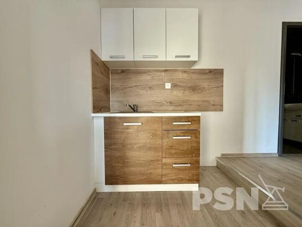 Pronájem kanceláře, Brno, Komárovské nábřeží, 40 m2