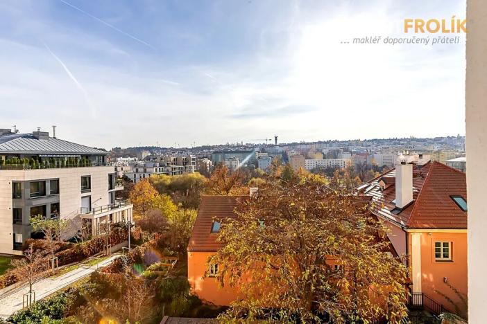 Pronájem bytu 2+1, Praha - Střešovice, Na Petynce, 77 m2