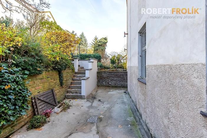 Pronájem bytu 2+1, Praha - Střešovice, Na Petynce, 77 m2