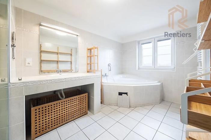 Prodej bytu 3+kk, Praha - Běchovice, Českobrodská, 95 m2