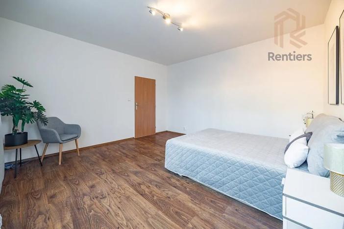 Prodej bytu 2+kk, Praha - Újezd nad Lesy, Domanovická, 67 m2