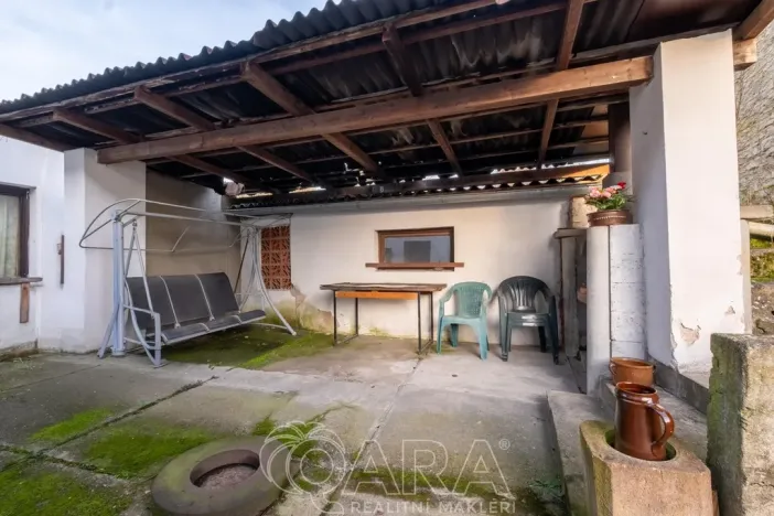 Prodej rodinného domu, Milovice - Benátecká Vrutice, 300 m2