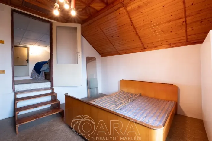 Prodej rodinného domu, Milovice - Benátecká Vrutice, 300 m2