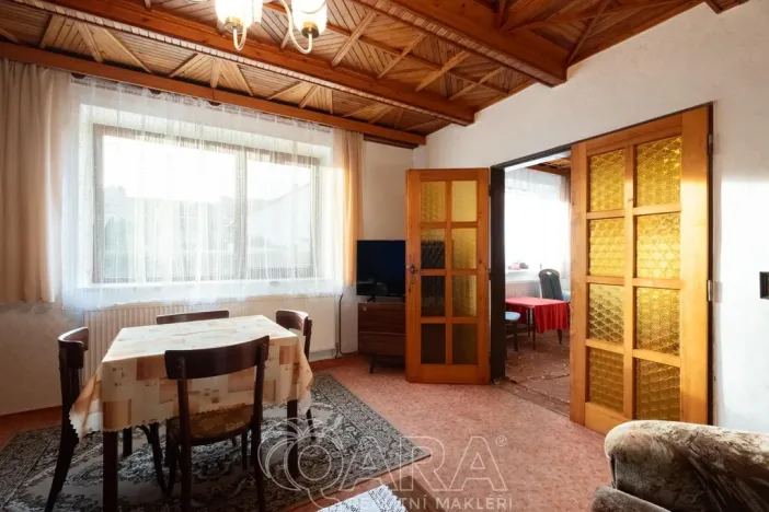 Prodej rodinného domu, Milovice - Benátecká Vrutice, 300 m2