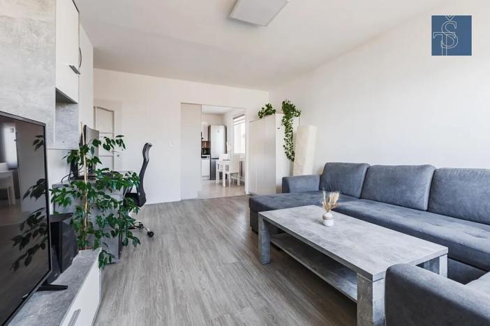 Prodej bytu 3+1, Praha - Újezd nad Lesy, Žárovická, 68 m2