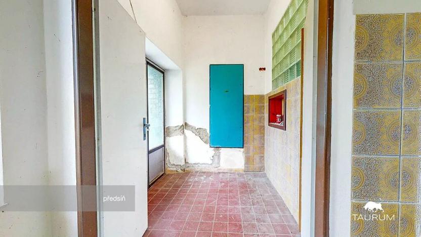 Prodej rodinného domu, Roupov, 525 m2