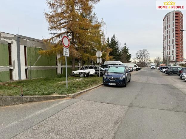 Prodej garáže, Praha - Stodůlky, Bašteckého, 18 m2