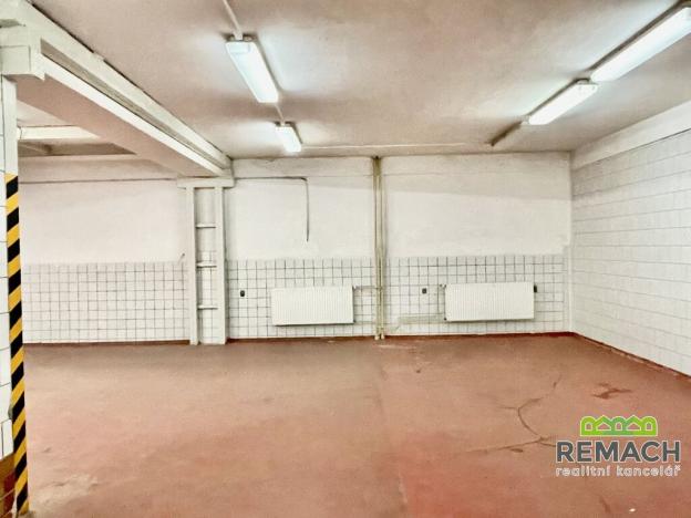 Pronájem skladu, Uherské Hradiště, Sokolovská, 1100 m2