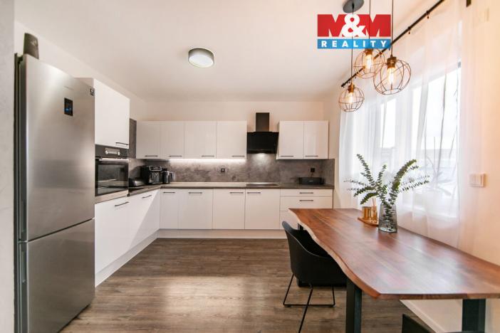 Prodej bytu 4+kk, Vochov, 81 m2