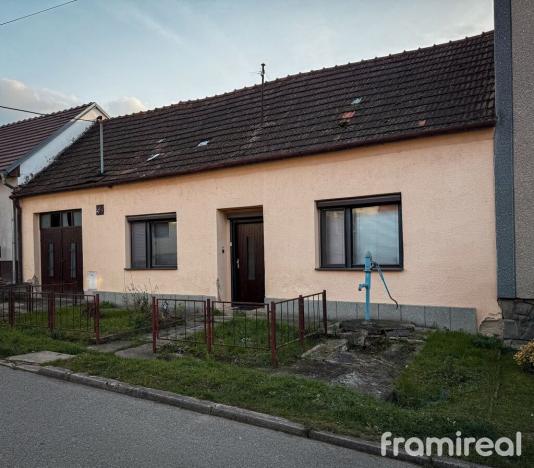 Prodej rodinného domu, Milešovice, 150 m2