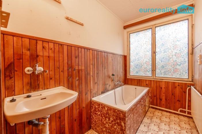 Prodej rodinného domu, Nový Bor, Ke Koupališti, 250 m2