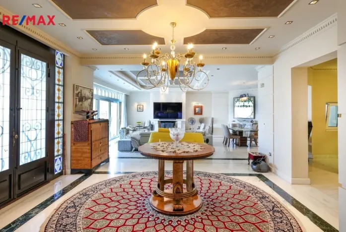 Prodej vily, East Attica Regional Unit,Řecko, 1285 m2