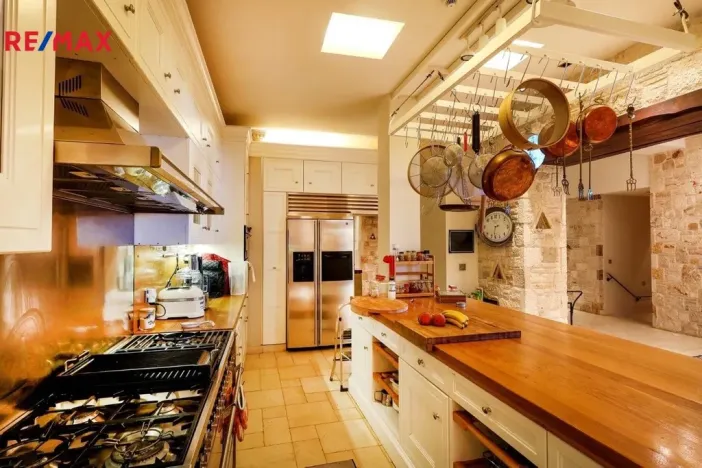 Prodej vily, East Attica Regional Unit,Řecko, 1285 m2