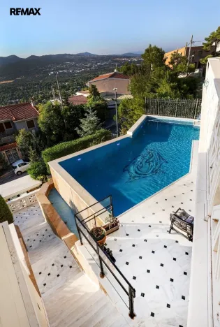 Prodej vily, East Attica Regional Unit,Řecko, 1285 m2