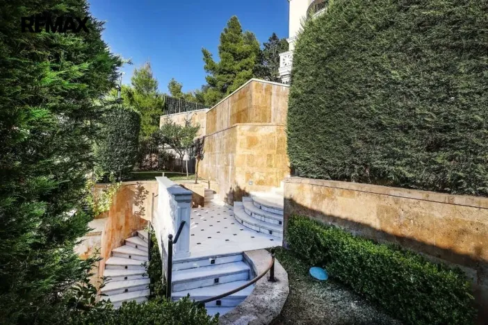 Prodej vily, East Attica Regional Unit,Řecko, 1285 m2