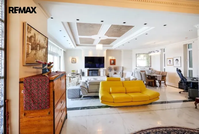 Prodej vily, East Attica Regional Unit,Řecko, 1285 m2