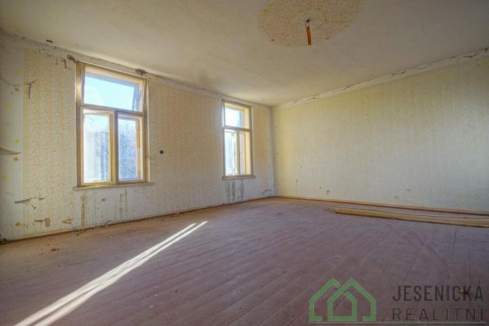 Prodej rodinného domu, Supíkovice, 530 m2