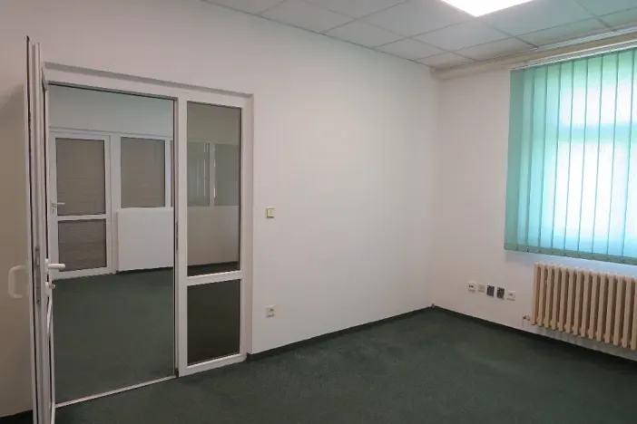 Pronájem kanceláře, Hradec Králové, Bieblova, 35 m2