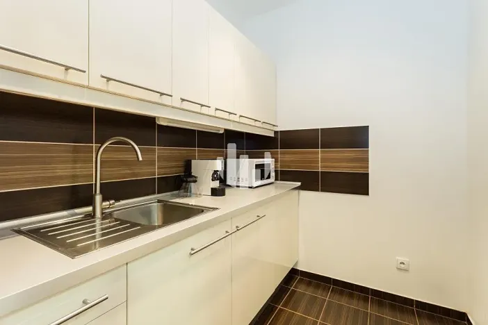 Pronájem kanceláře, Praha - Kunratice, Jana Růžičky, 115 m2