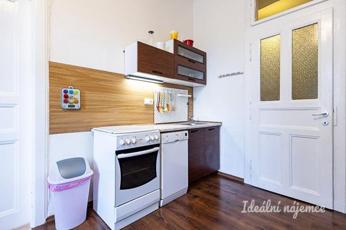 Pronájem bytu 2+kk, Praha - Holešovice, Na Maninách, 47 m2